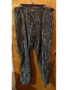 Liberty camo pants size 40 x 32